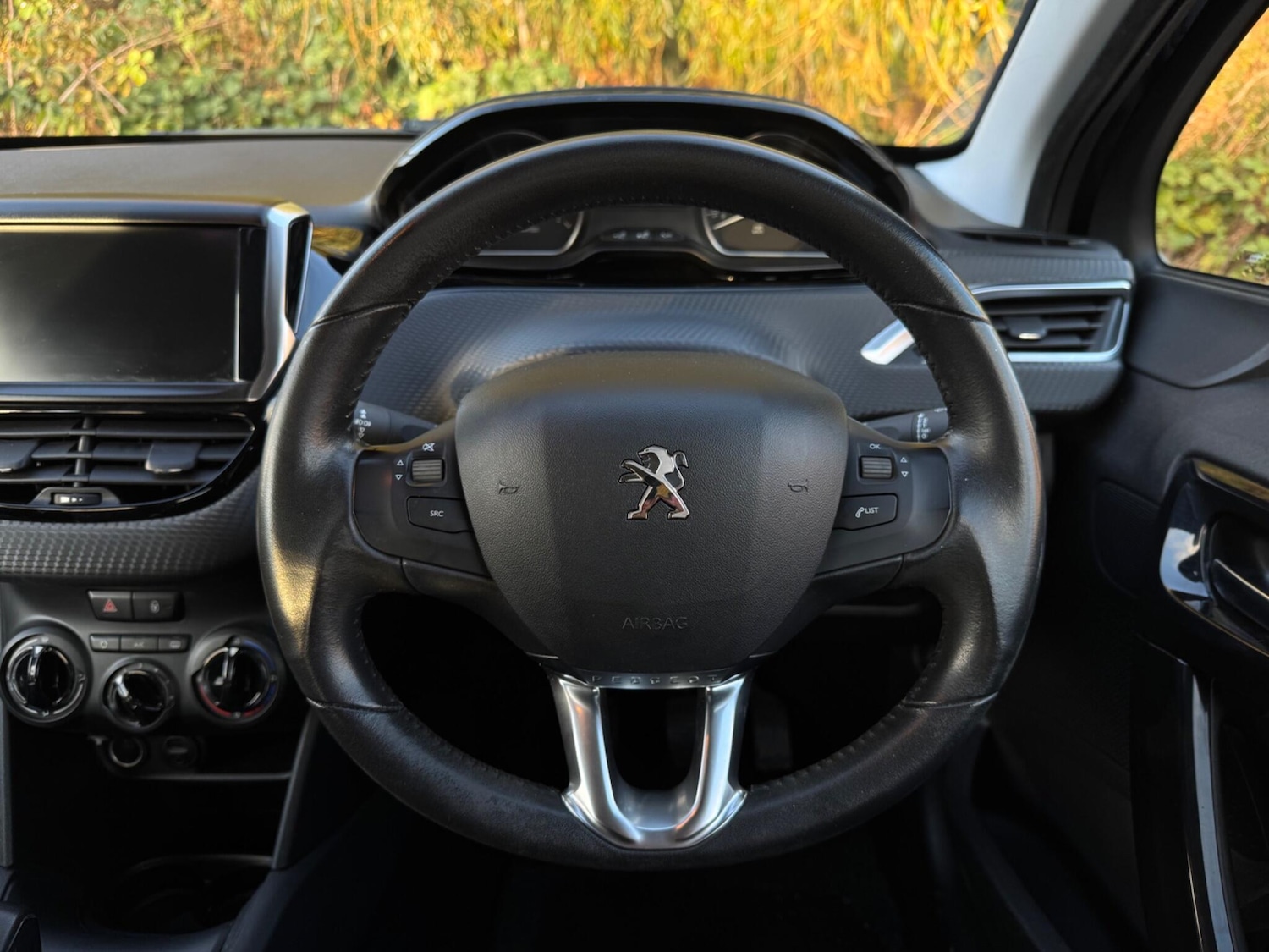 Used Peugeot 208 2017 for sale - 77030024: Photo 29