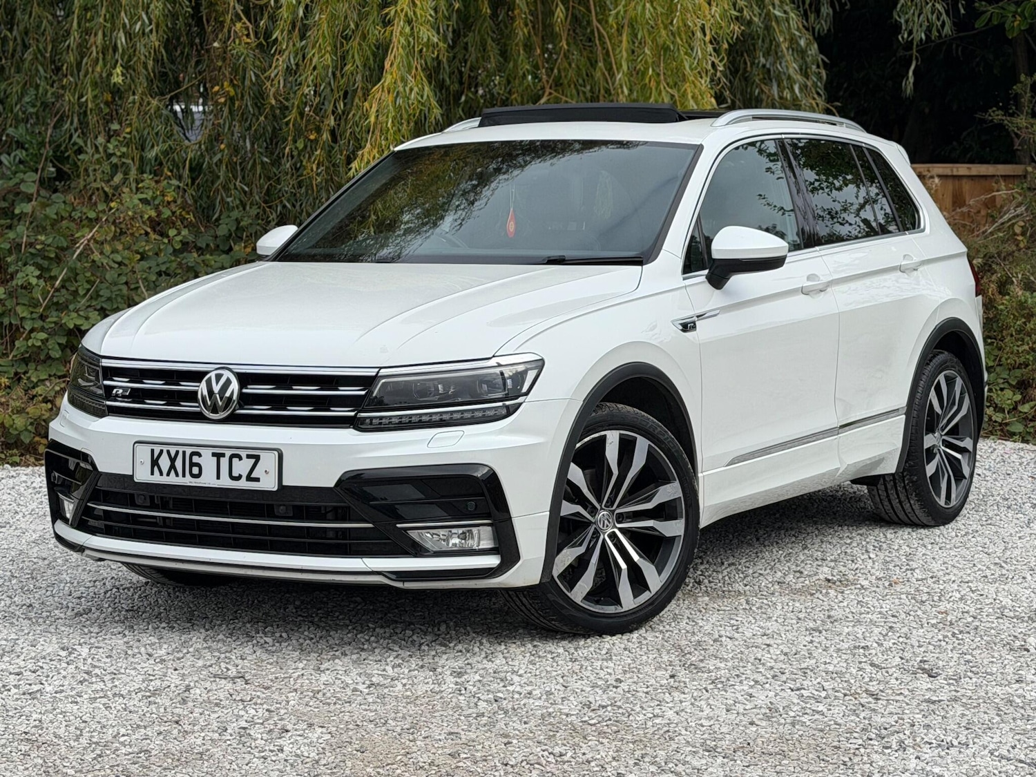 Used Volkswagen Tiguan 2016 for sale - 76215494: Photo 2