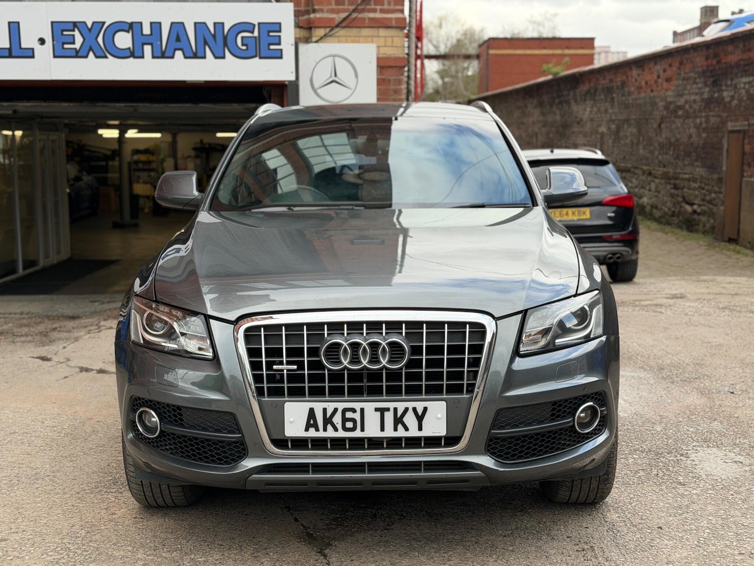 Used Audi Q5 2011 for sale - 78135786: Photo 2