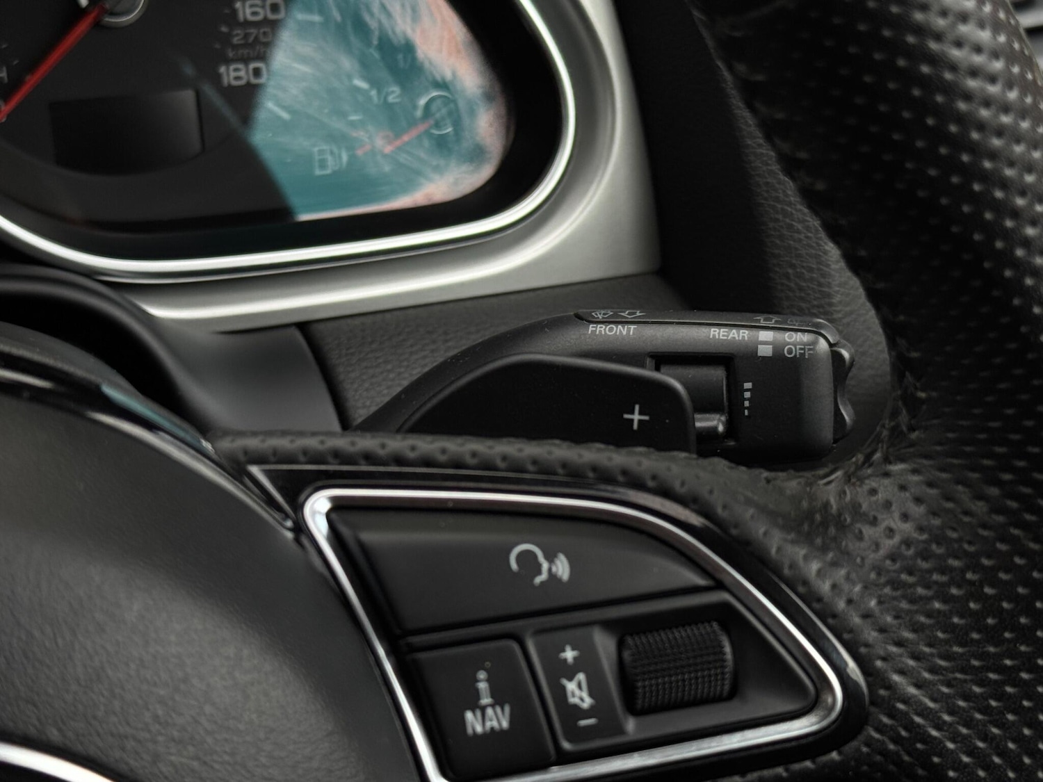 Used Audi Q7 2012 for sale - 76997656: Photo 31