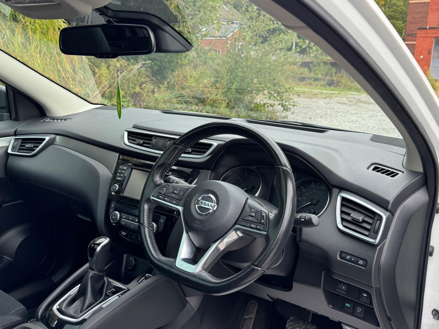 Used Nissan Qashqai 2017 for sale - 76913329: Photo 14