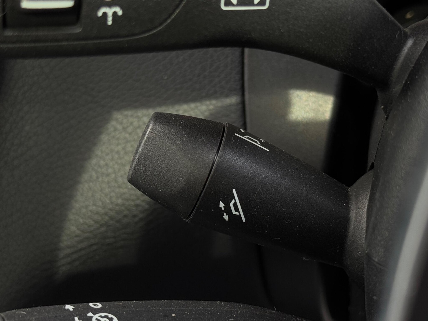 Used Mercedes-Benz GLC 2017 for sale - 76996067: Photo 36