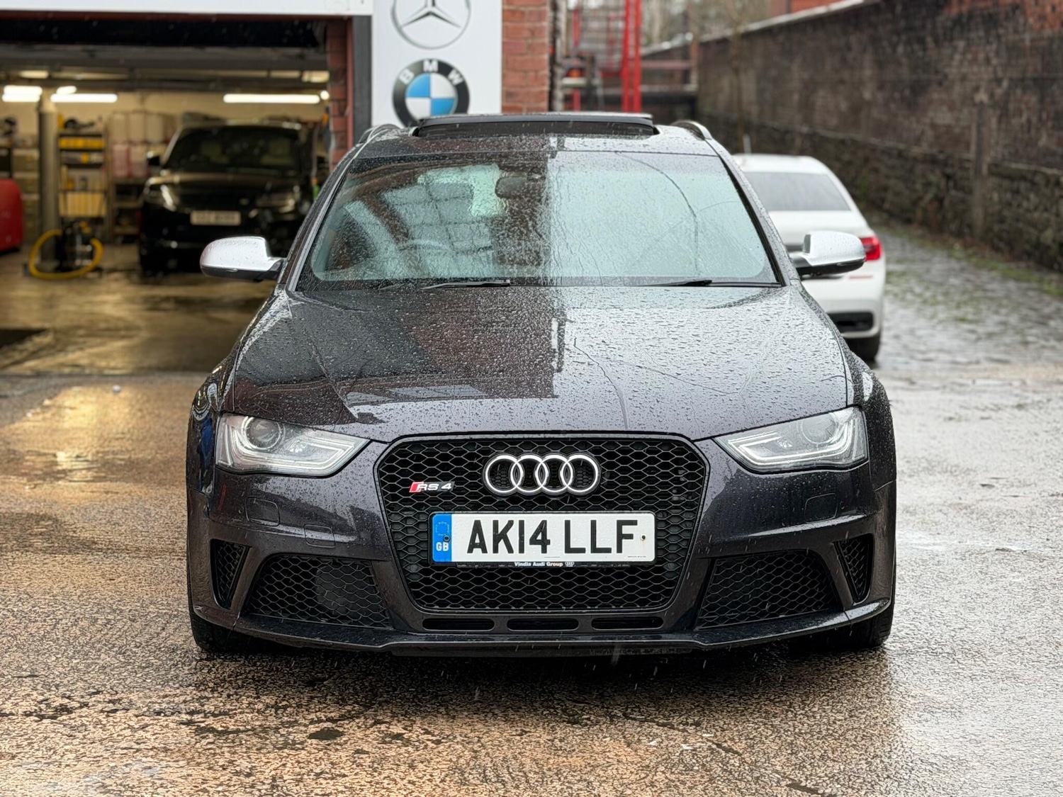 Used Audi RS4 2014 for sale - 76855928: Photo 2