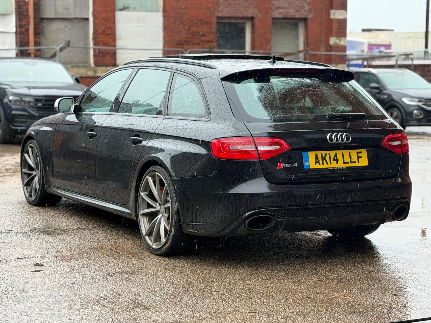 Used Audi RS4 2014 for sale - 76855928: Photo 3