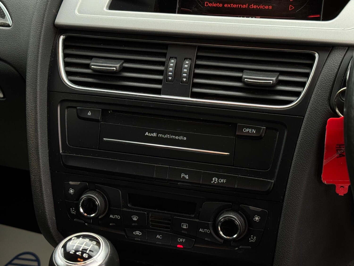 Used Audi S4 Avant 2011 for sale - 75904791: Photo 41