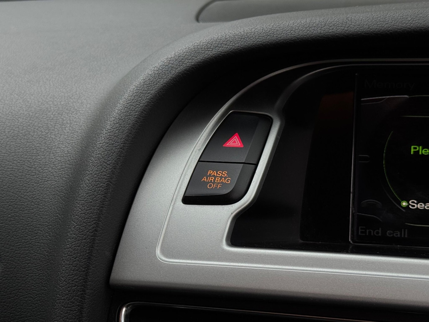 Used Audi S4 Avant 2011 for sale - 75904791: Photo 45