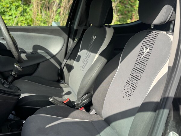 Used Chrysler Ypsilon 2014 for sale - 74553582: Photo 26