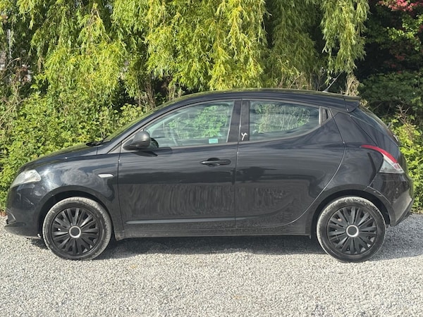 Used Chrysler Ypsilon 2014 for sale - 74553582: Photo 6