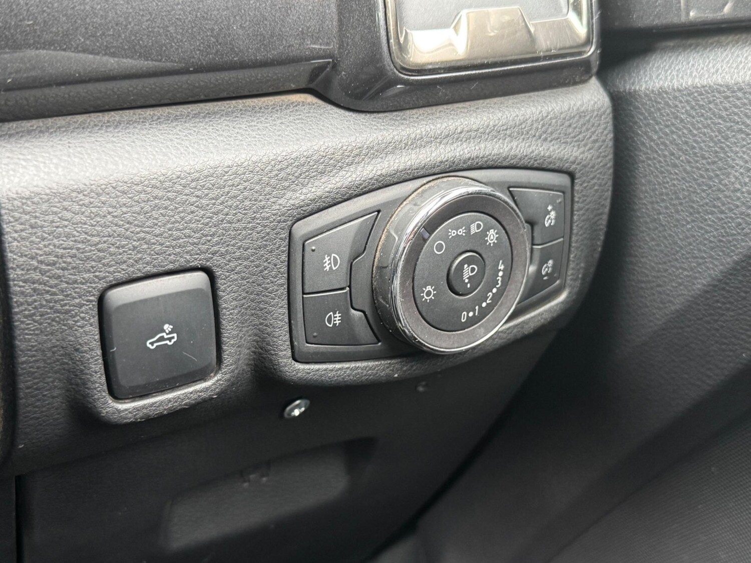 Vehicle 32