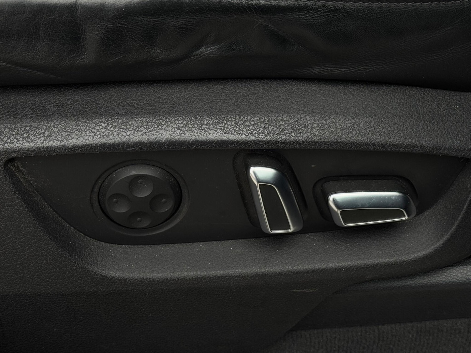 Used Audi Q7 2014 for sale - 76215035: Photo 42