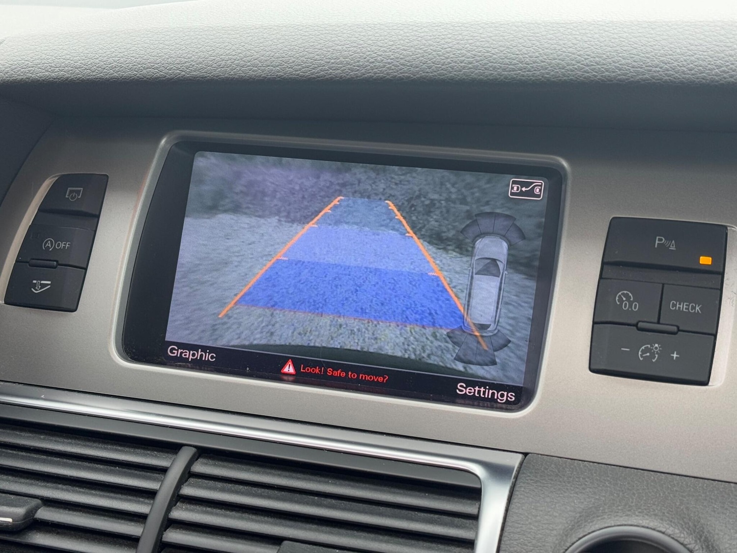 Used Audi Q7 2014 for sale - 76215035: Photo 54