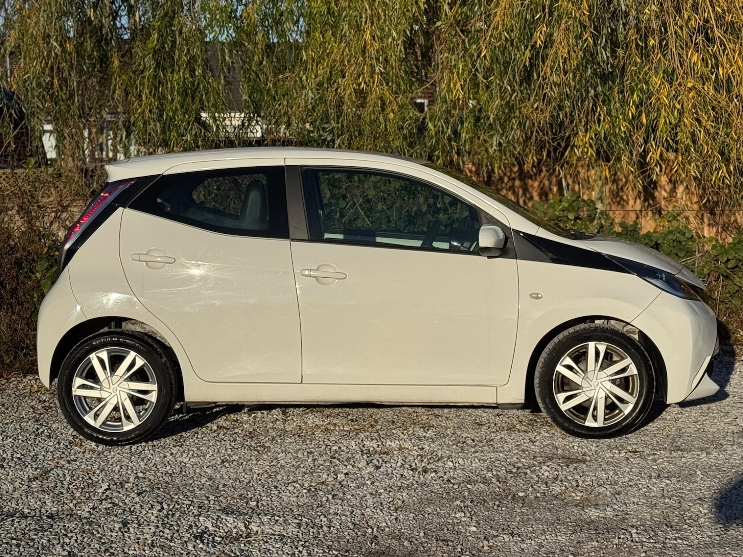 Used Toyota AYGO 2014 for sale - 76613225: Photo 11