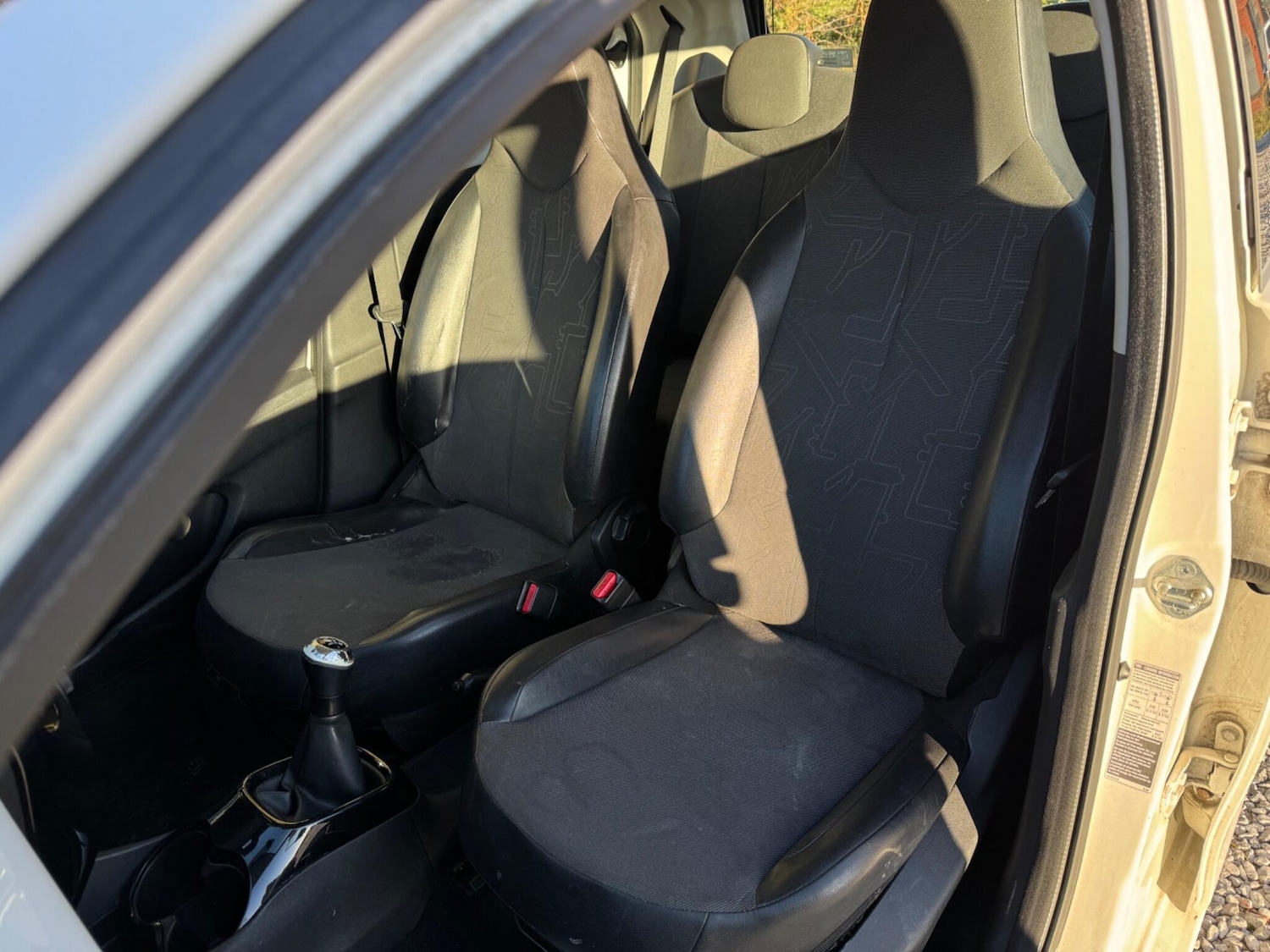 Used Toyota AYGO 2014 for sale - 76613225: Photo 25