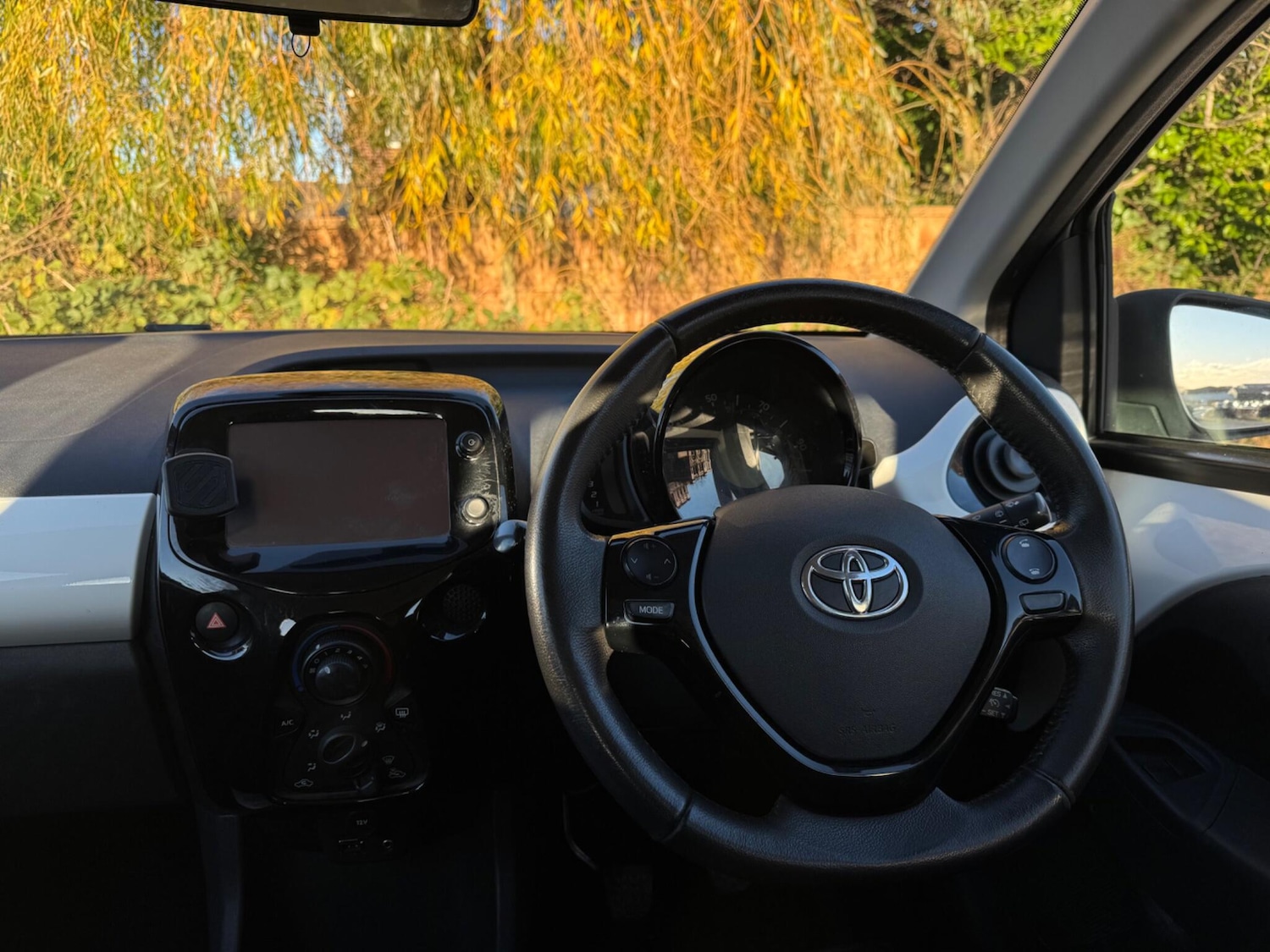 Used Toyota AYGO 2014 for sale - 76613225: Photo 30