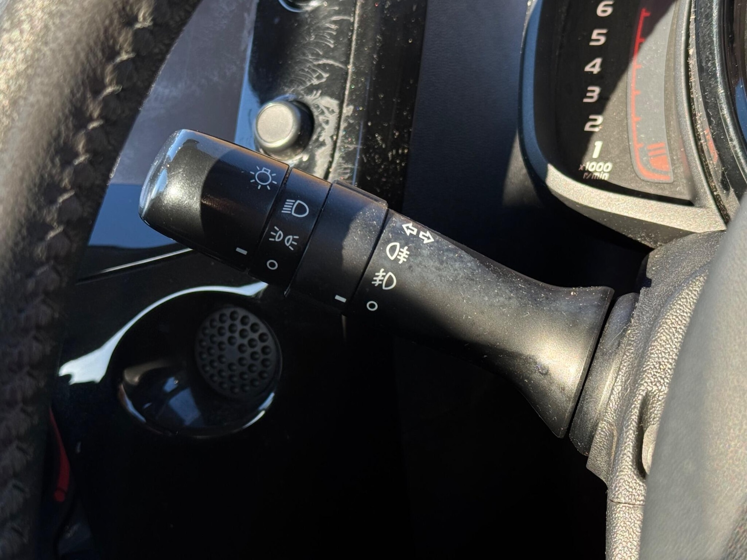 Used Toyota AYGO 2014 for sale - 76613225: Photo 35