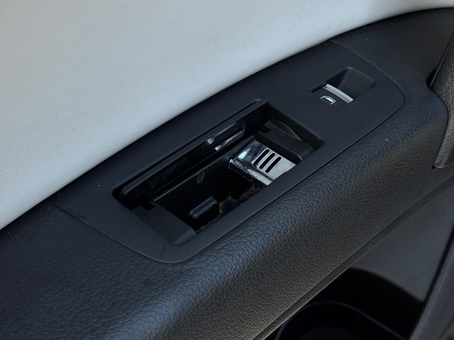 Used Audi Q7 2012 for sale - 76942701: Photo 56