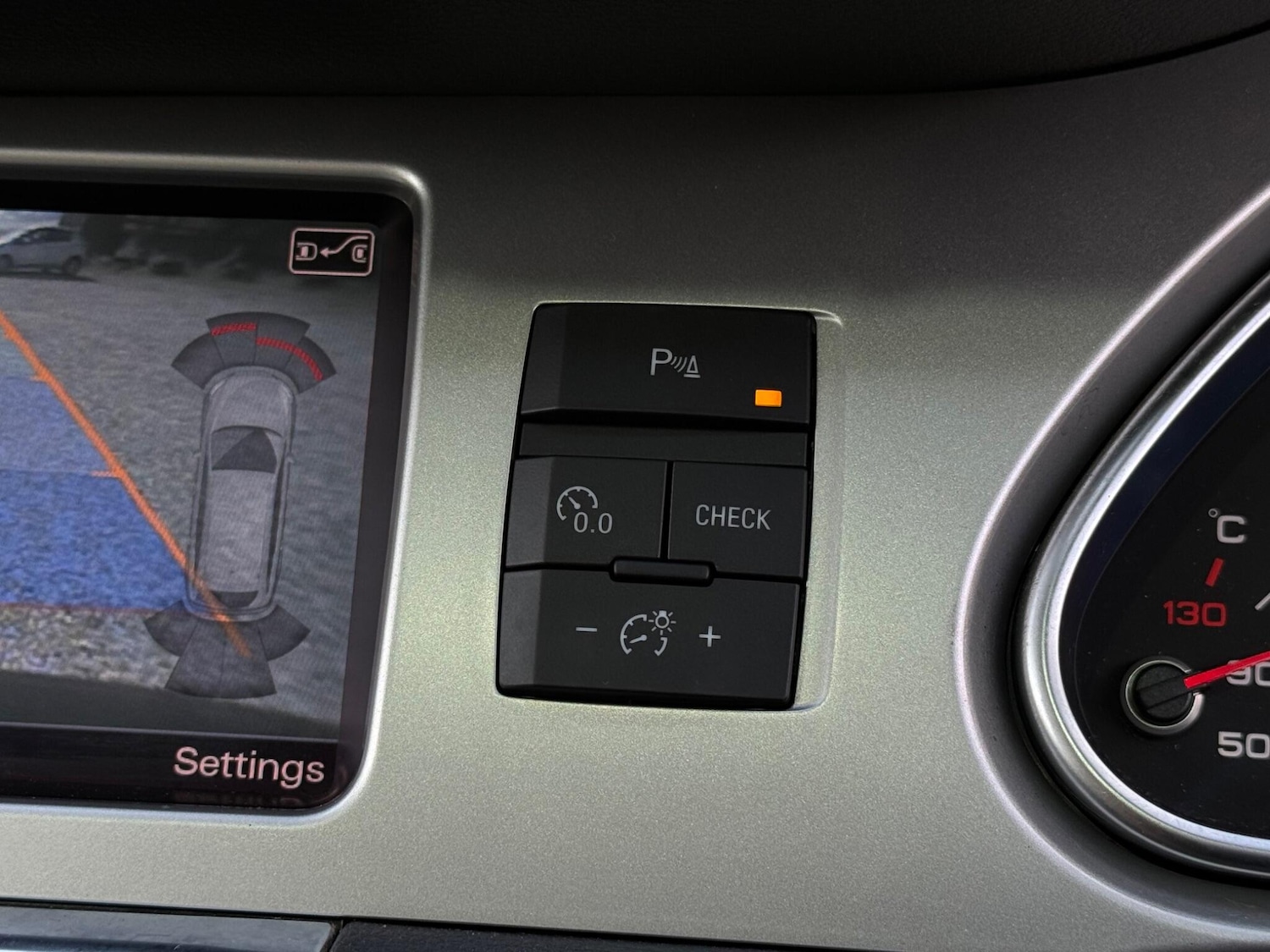 Used Audi Q7 2012 for sale - 76942701: Photo 62