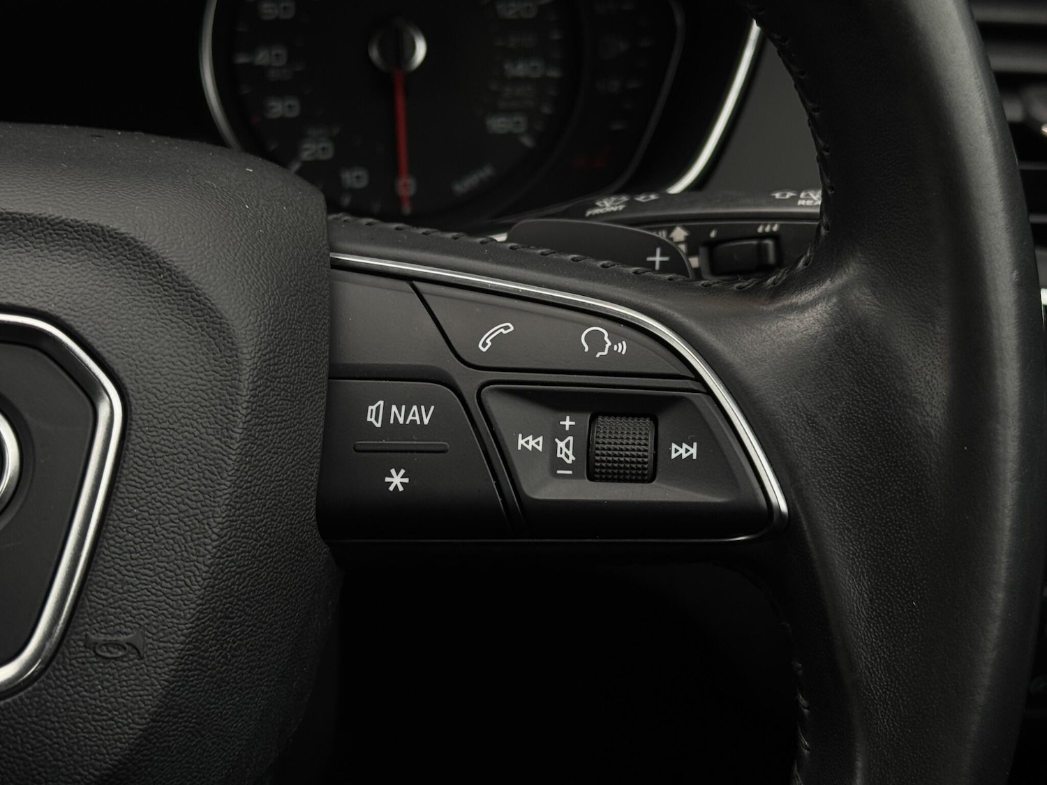 Used Audi Q5 2018 for sale - 76561464: Photo 34