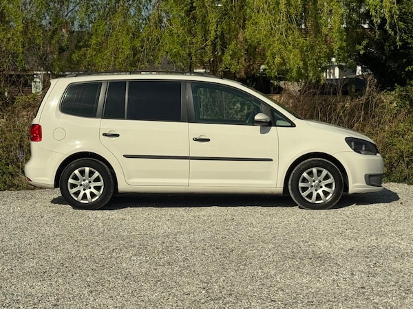 Used Volkswagen Touran 2011 for sale - 74243032: Photo 10