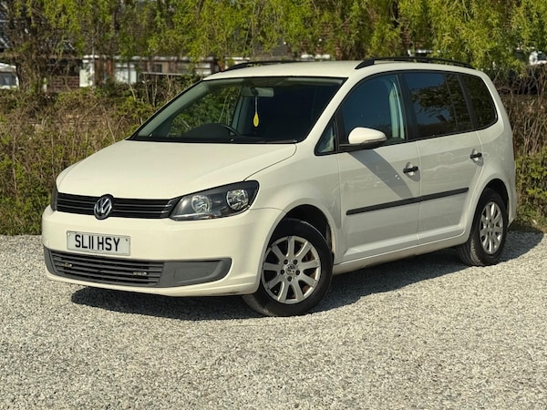 Used Volkswagen Touran 2011 for sale - 74243032: Photo 2