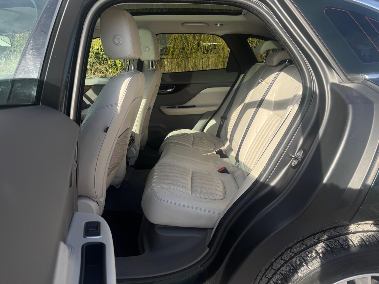 Used Jaguar F-Pace 2016 for sale - 77957568: Photo 23