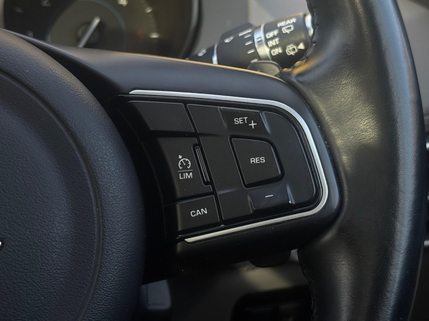 Used Jaguar F-Pace 2016 for sale - 77957568: Photo 33