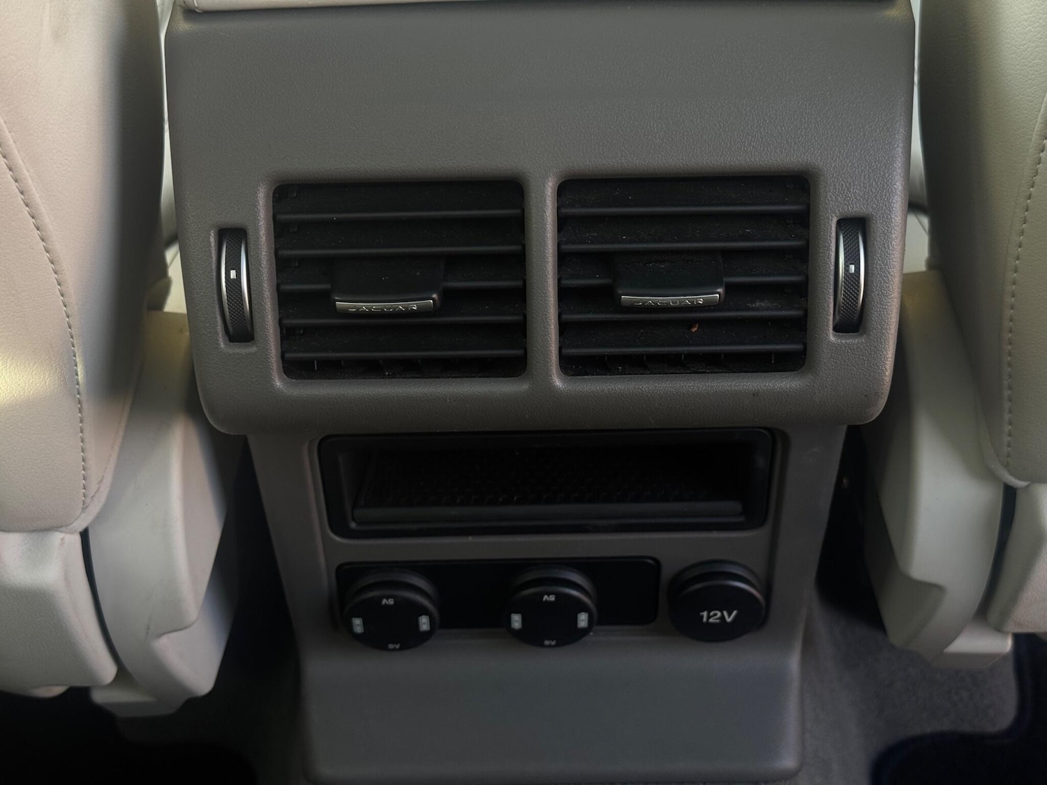 Used Jaguar F-Pace 2016 for sale - 77957568: Photo 35