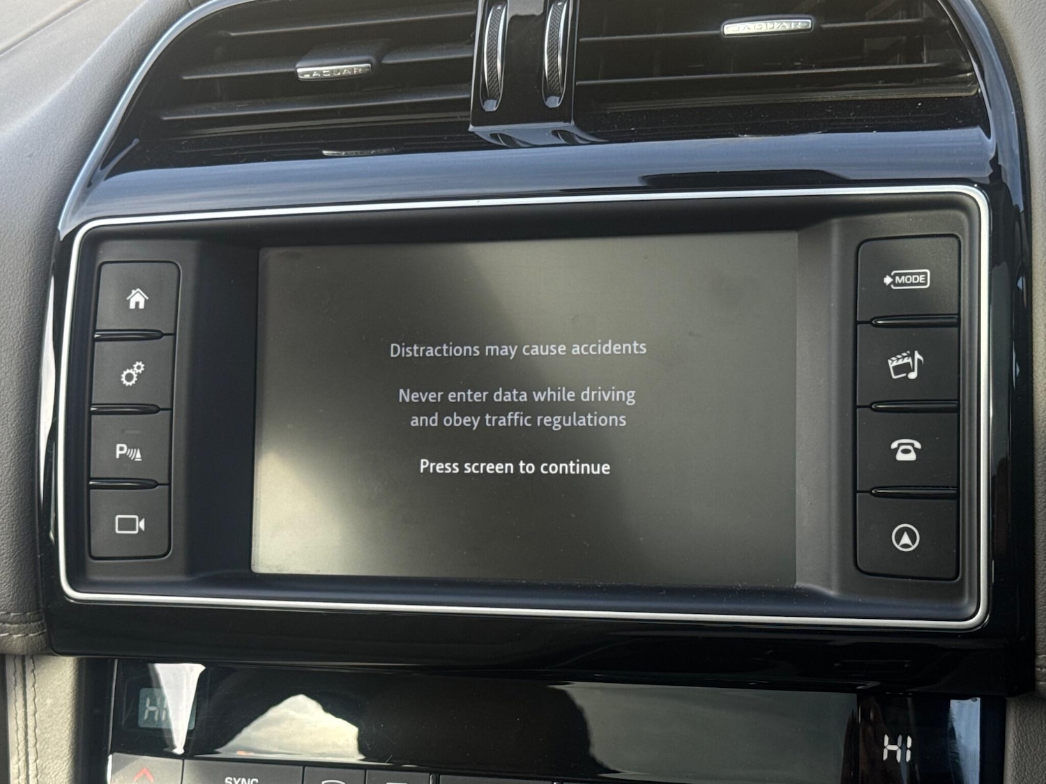 Used Jaguar F-Pace 2016 for sale - 77957568: Photo 46