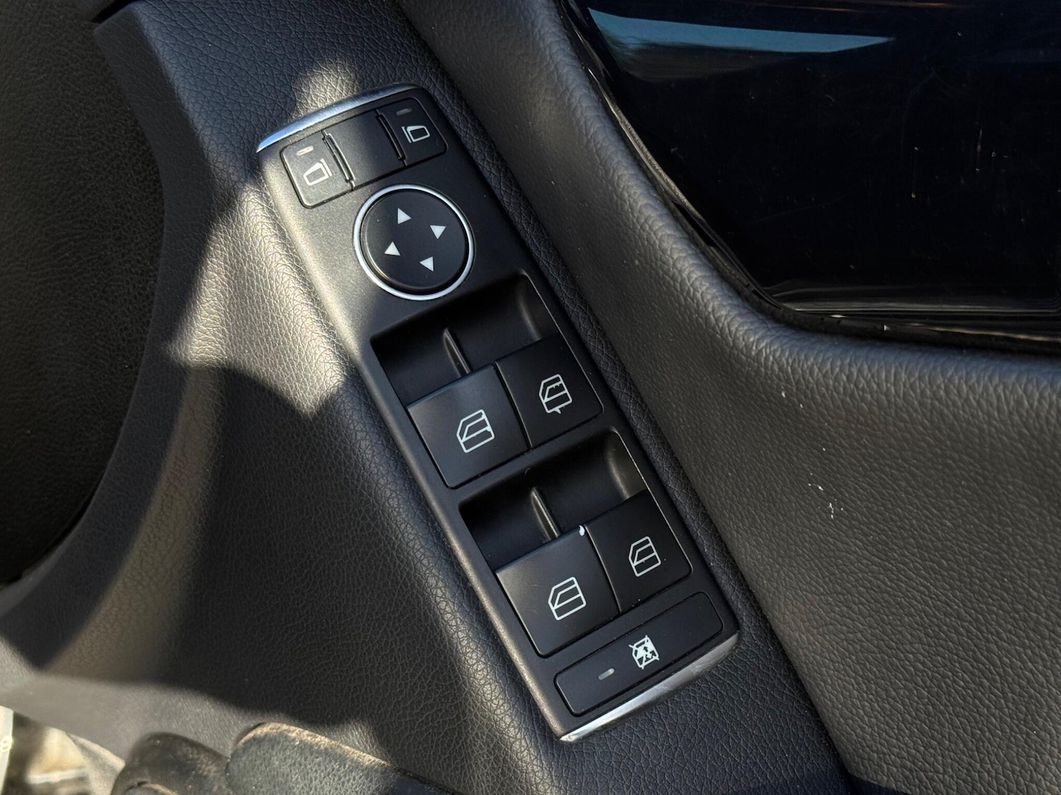 Used Mercedes-Benz C Class 2012 for sale - 76295953: Photo 61