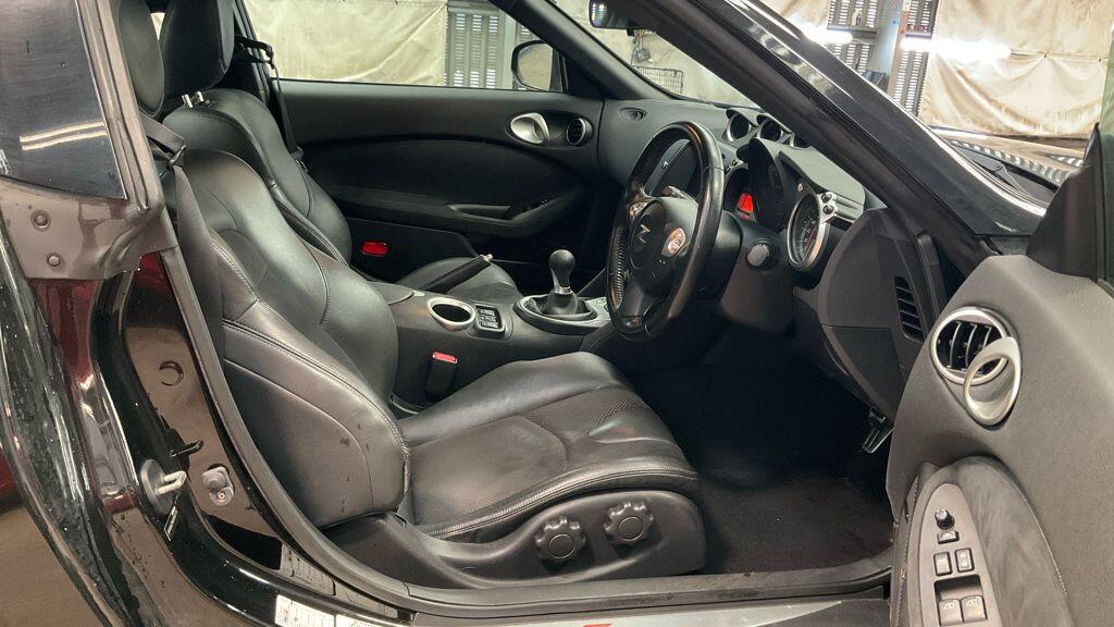 Used Nissan 370 Z 2011 for sale - 77784181: Photo 7