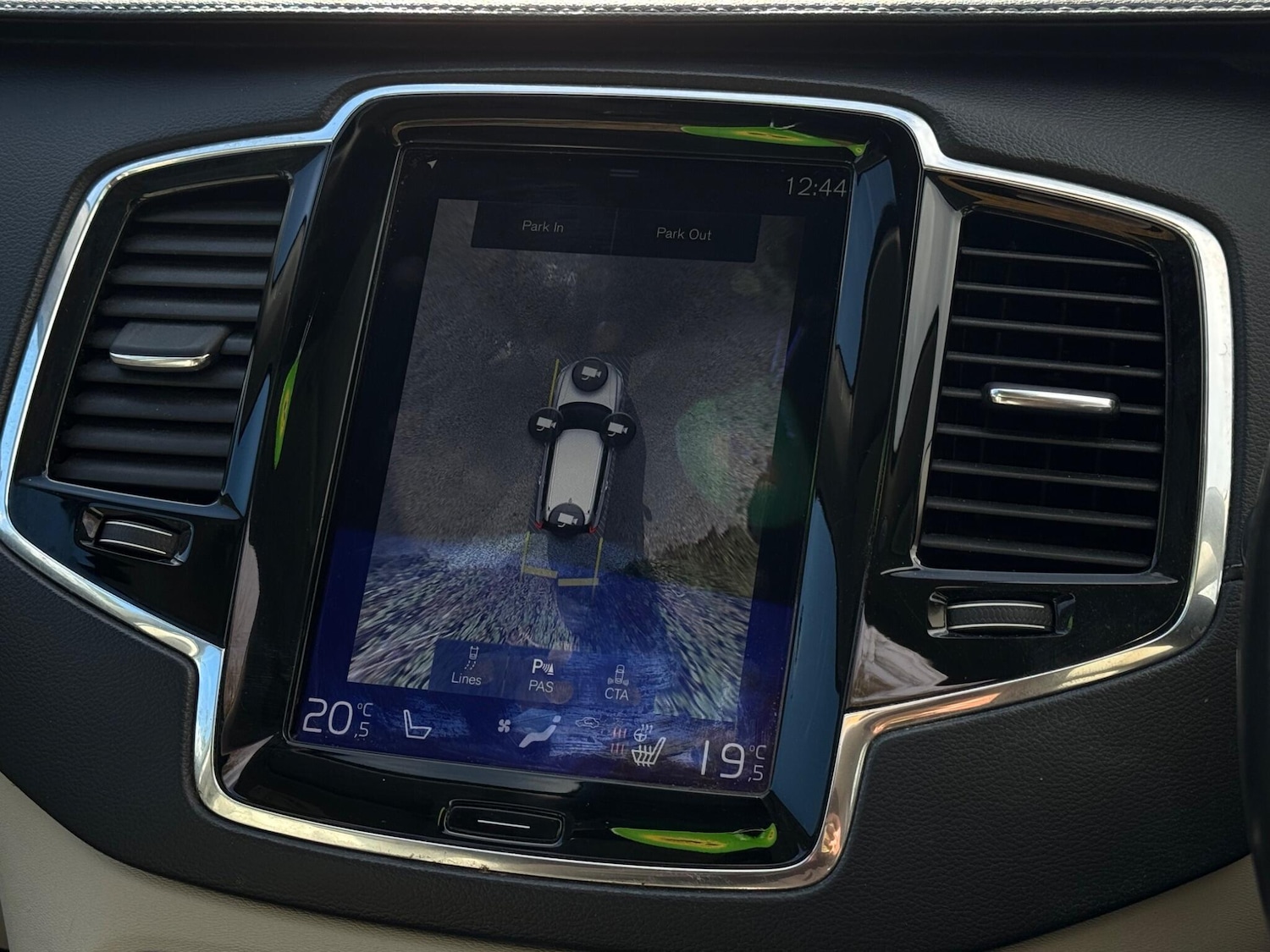 Used Volvo XC90 2017 for sale - 76997760: Photo 40