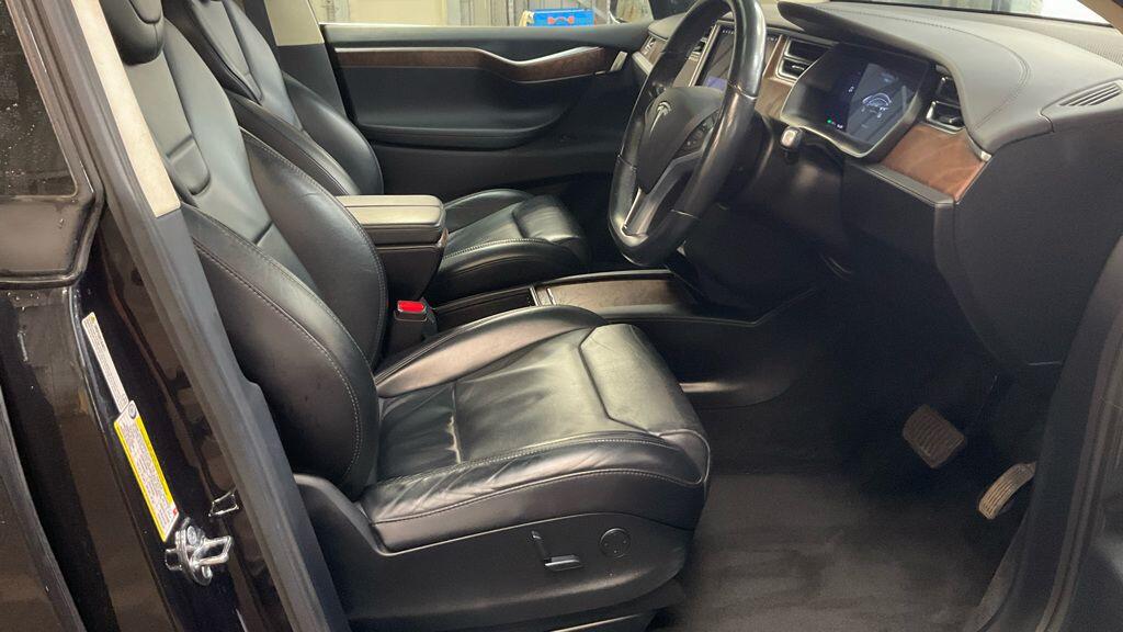 Used Tesla Model X 2017 for sale - 76071677: Photo 7