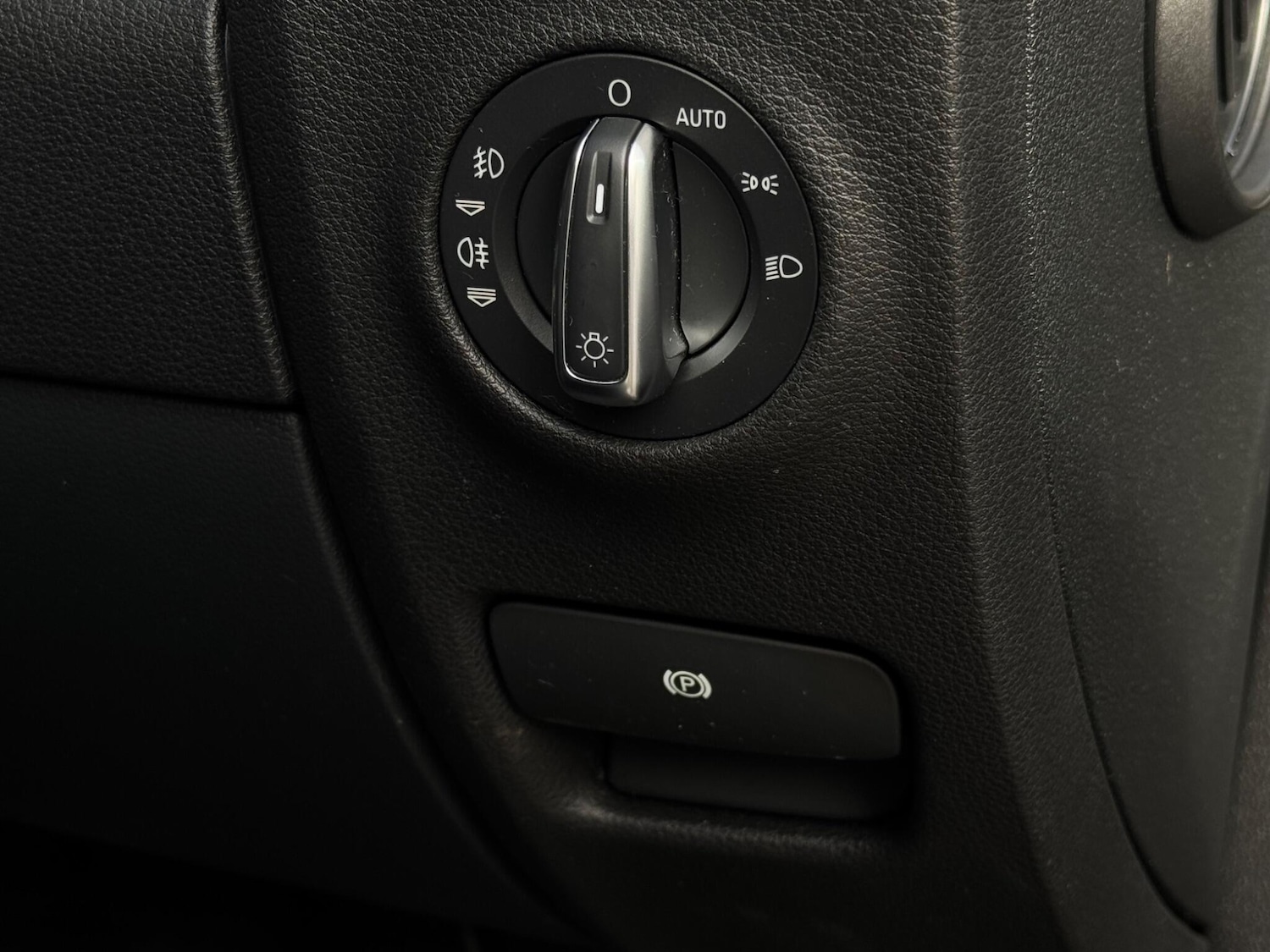 Used Audi Q7 2014 for sale - 76996271: Photo 72