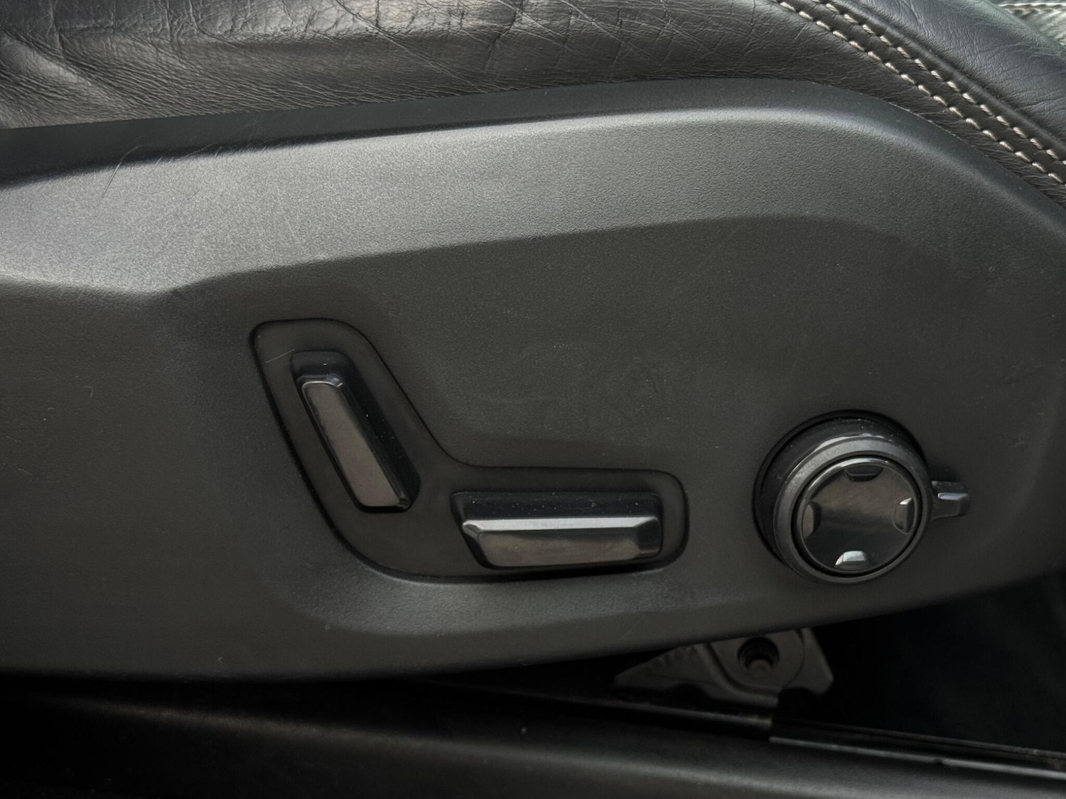 Used Volvo XC90 2015 for sale - 76201437: Photo 54