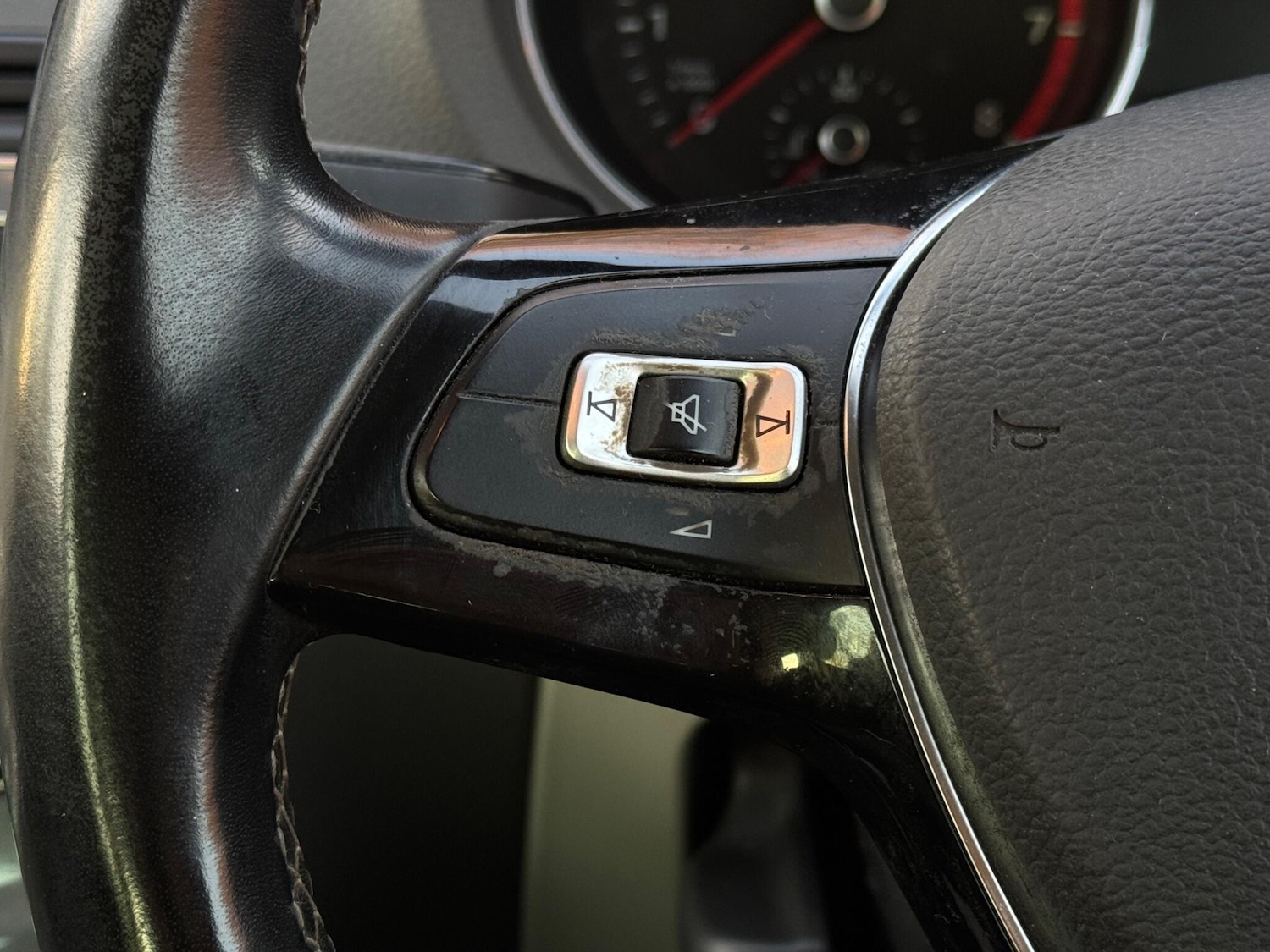 Used Volkswagen Polo 2015 for sale - 77066724: Photo 33