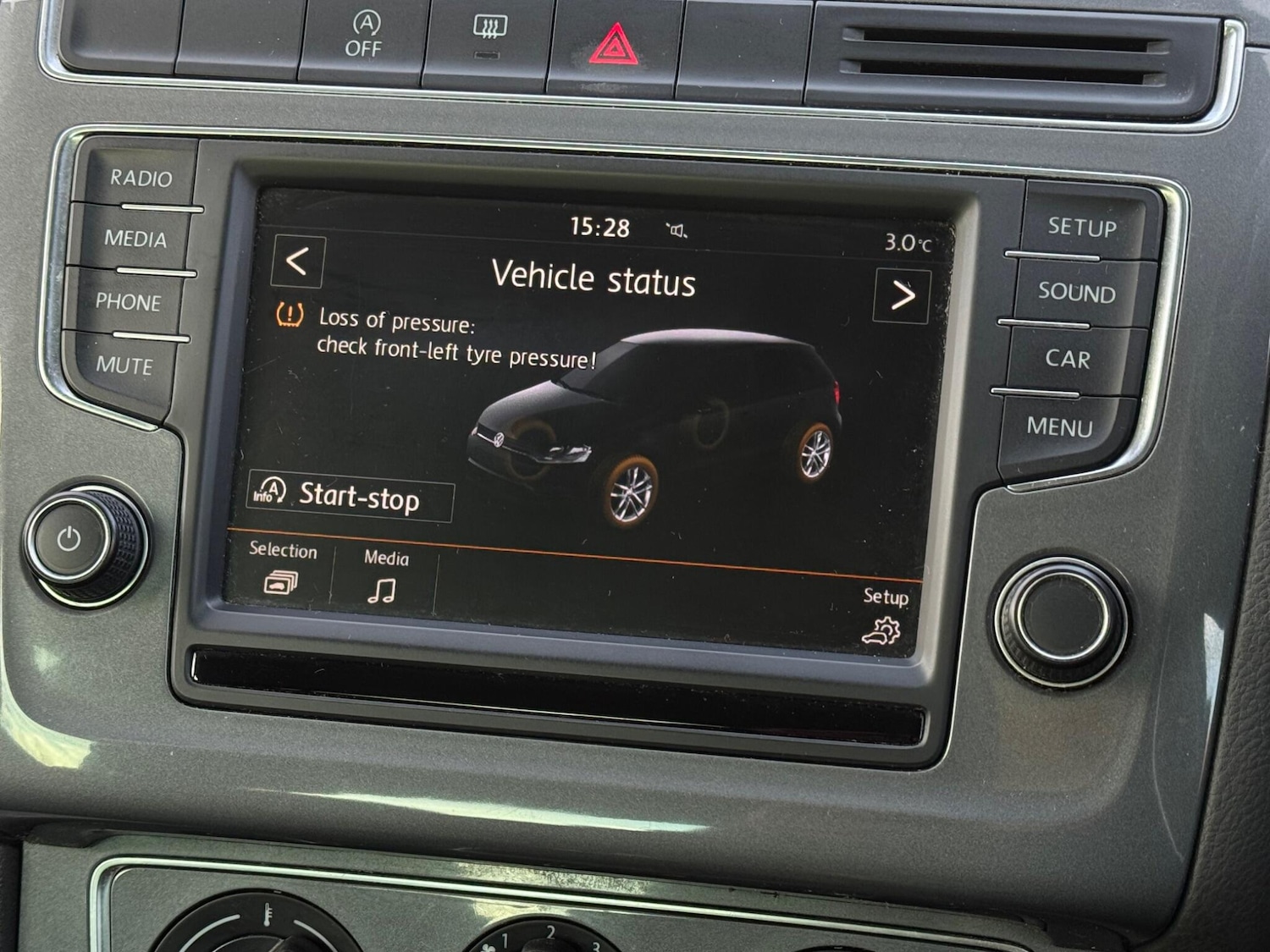 Used Volkswagen Polo 2015 for sale - 77066724: Photo 41