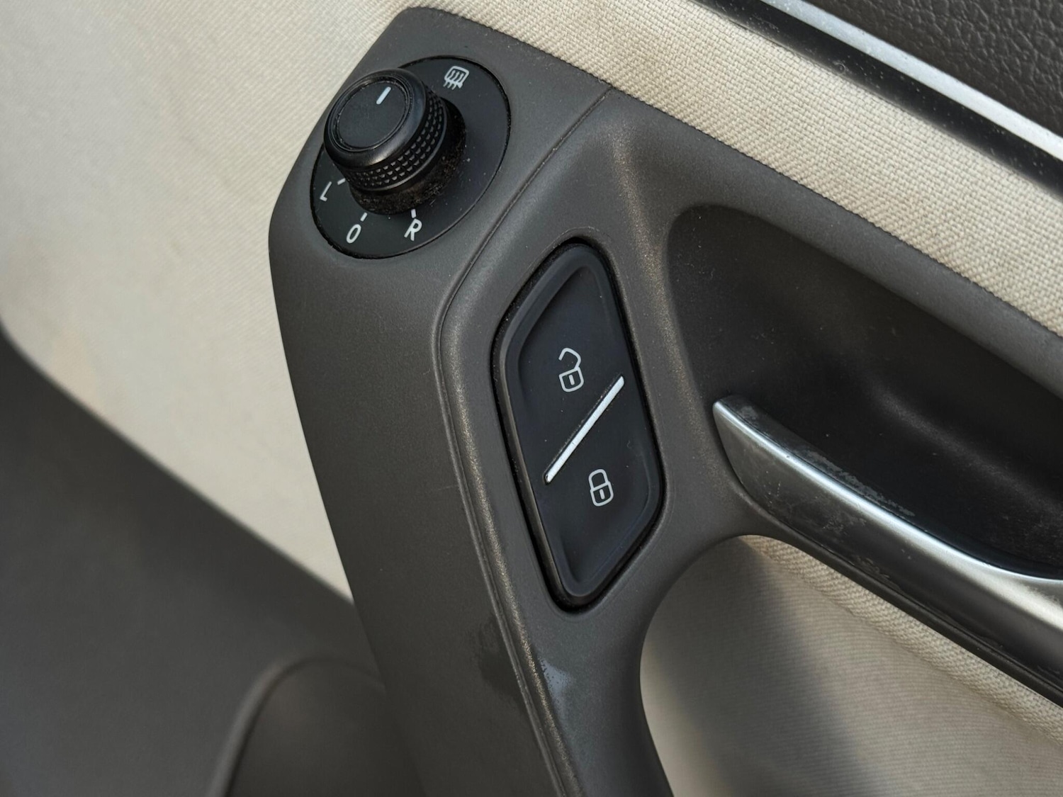 Used Volkswagen Polo 2015 for sale - 77066724: Photo 57