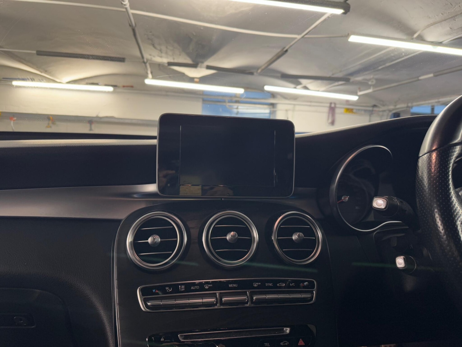 Used Mercedes-Benz GLC 2017 for sale - 77166819: Photo 6