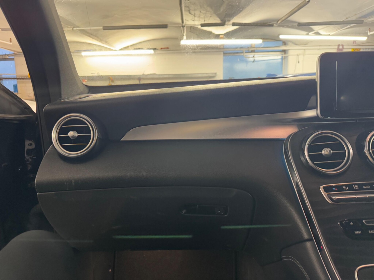 Used Mercedes-Benz GLC 2017 for sale - 77166819: Photo 9