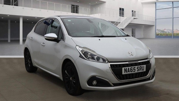 Used Peugeot 208 2015 for sale - 76295889: Photo 1