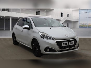 Used Peugeot 208 2015 for sale - 76295889: Photo