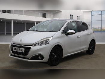 Used Peugeot 208 2015 for sale - 76295889: Photo