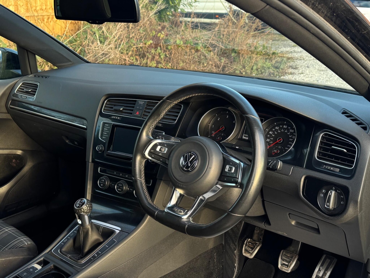 Used Volkswagen Golf 2015 for sale - 77130696: Photo 15