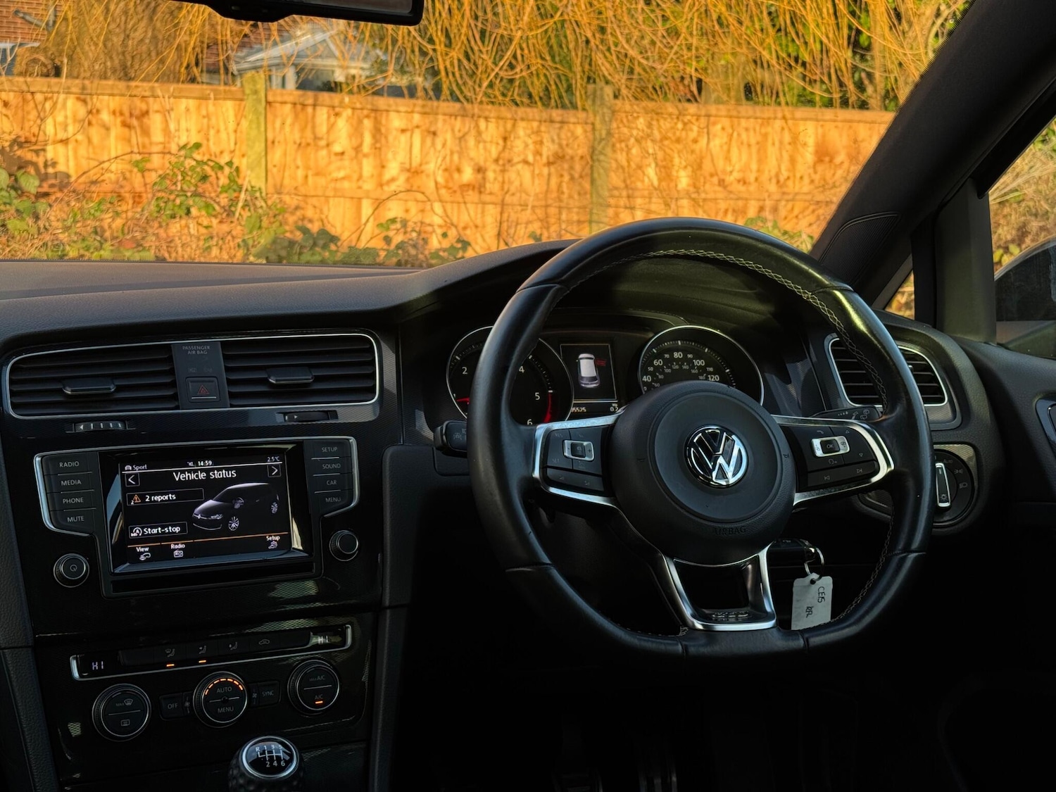 Used Volkswagen Golf 2015 for sale - 77130696: Photo 16