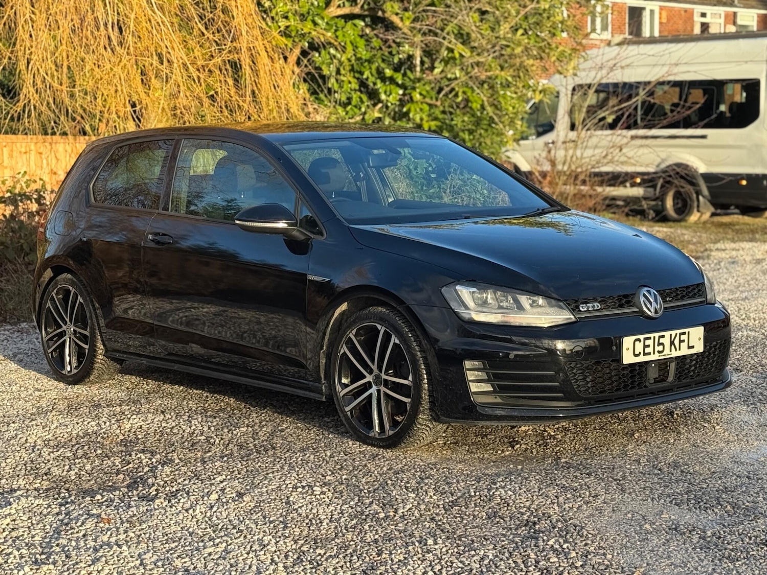Used Volkswagen Golf 2015 for sale - 77130696: Photo 2
