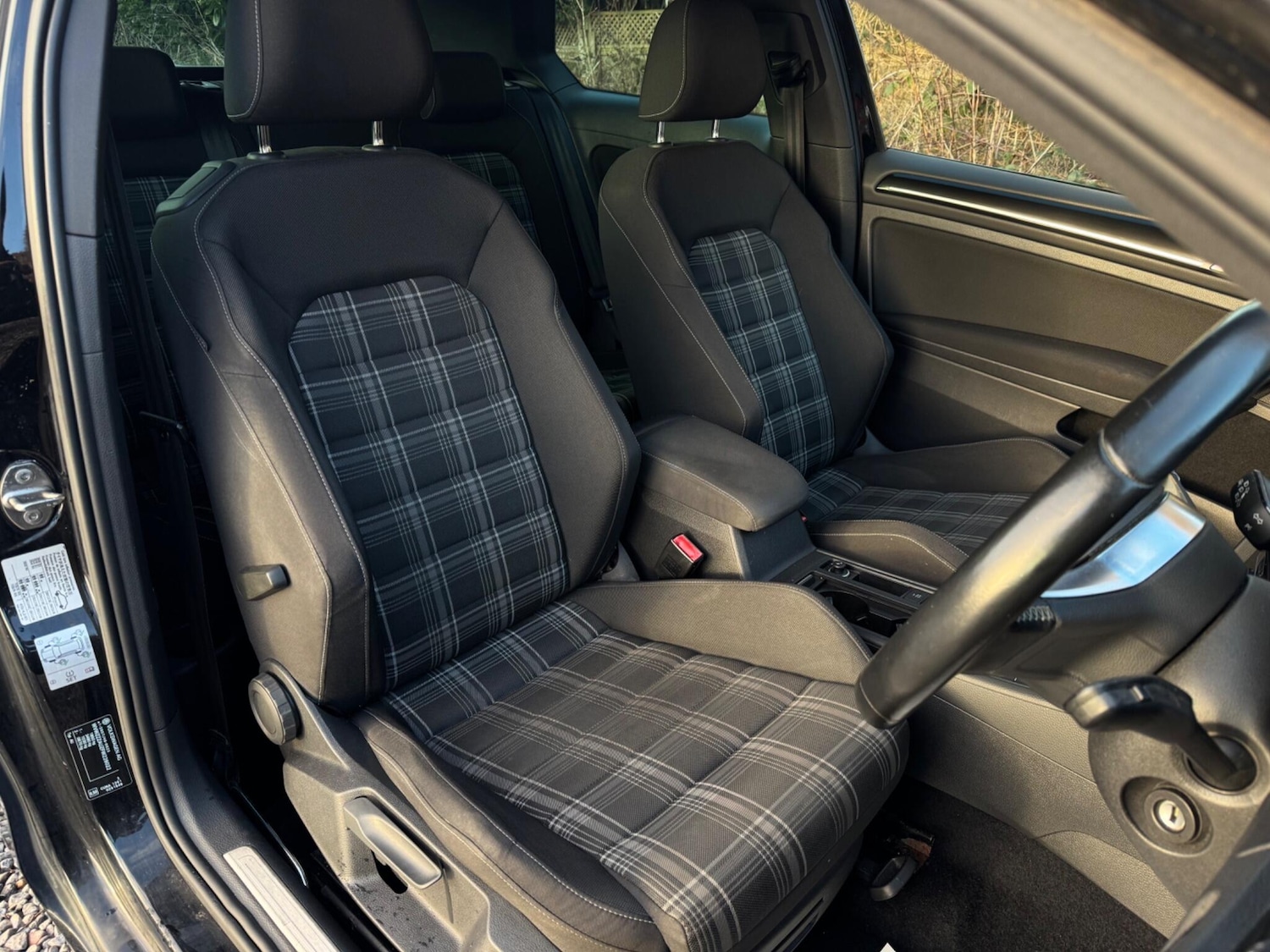 Used Volkswagen Golf 2015 for sale - 77130696: Photo 21