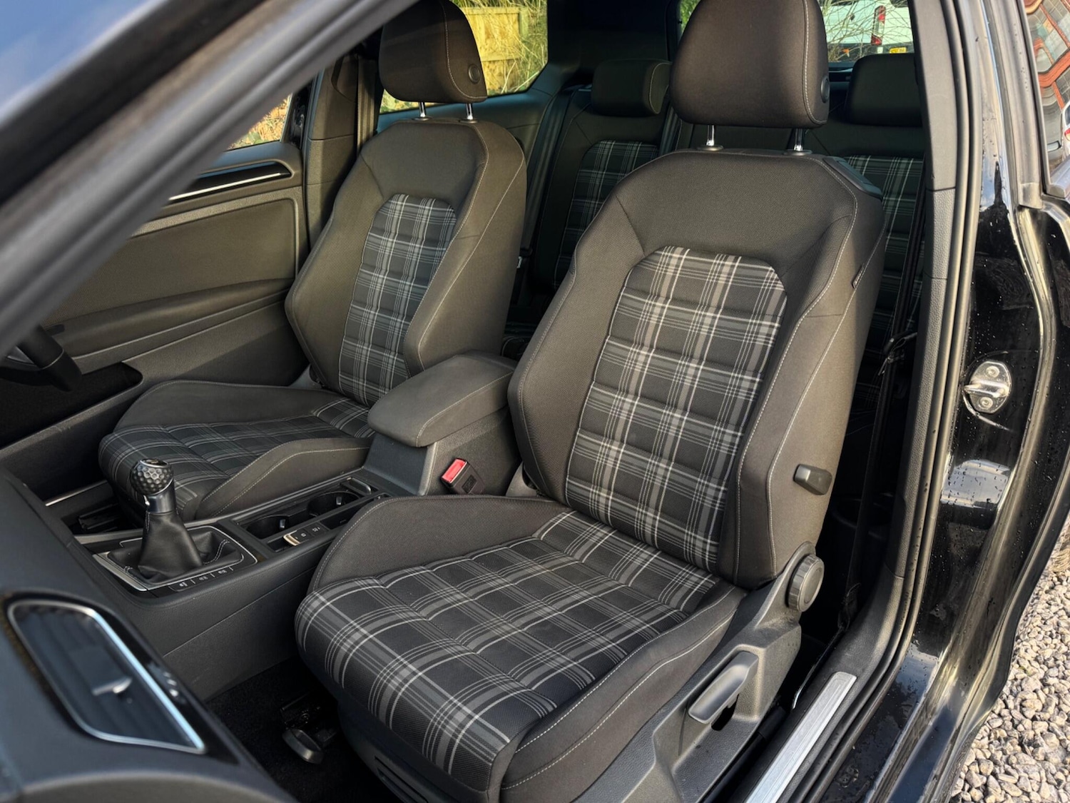 Used Volkswagen Golf 2015 for sale - 77130696: Photo 51