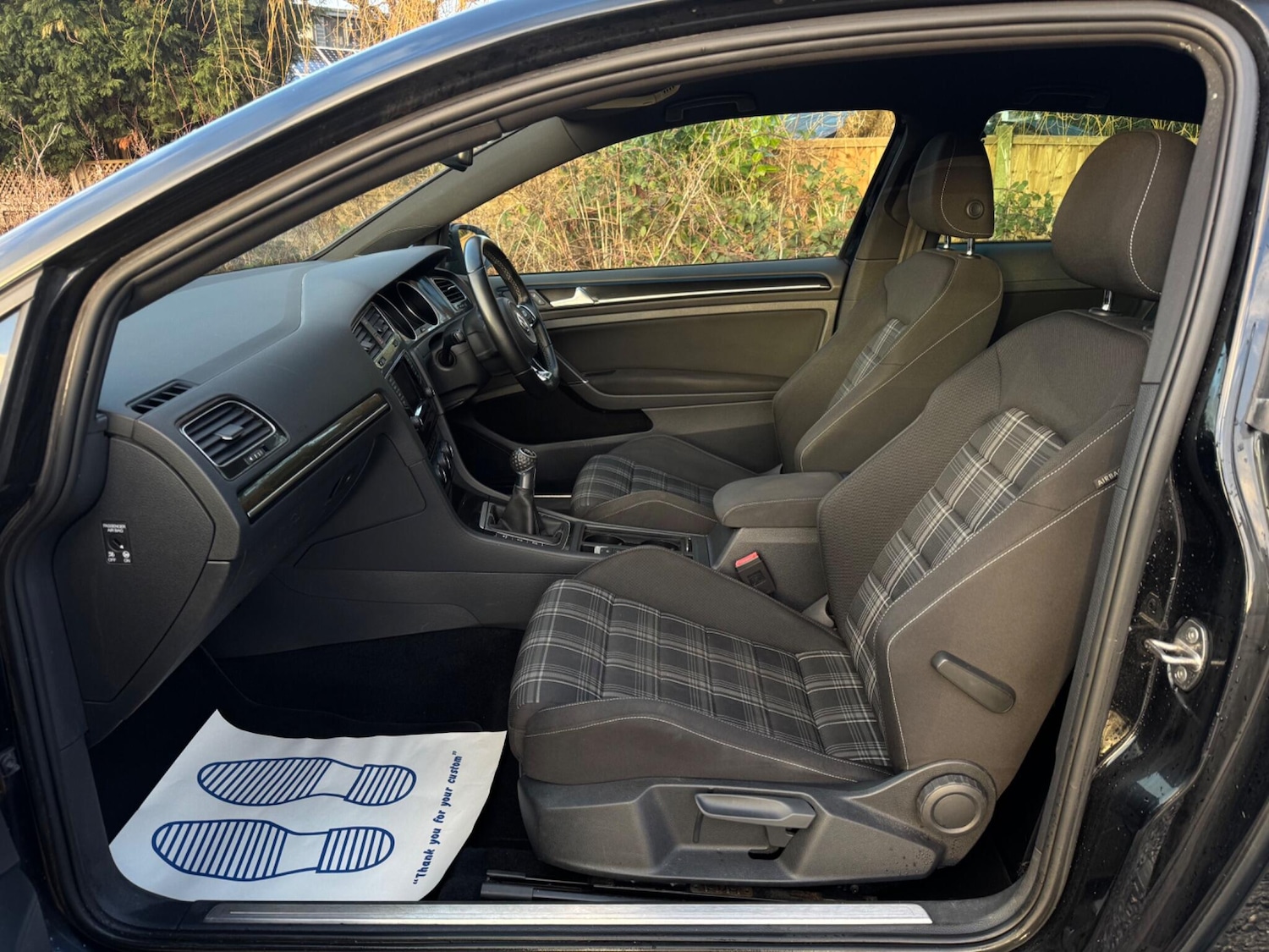 Used Volkswagen Golf 2015 for sale - 77130696: Photo 52