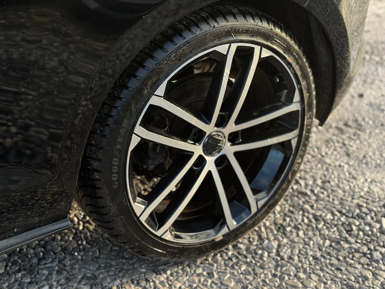 Used Volkswagen Golf 2015 for sale - 77130696: Photo 77