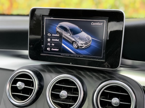 Used Mercedes-Benz GLC 2017 for sale - 73195298: Photo 52